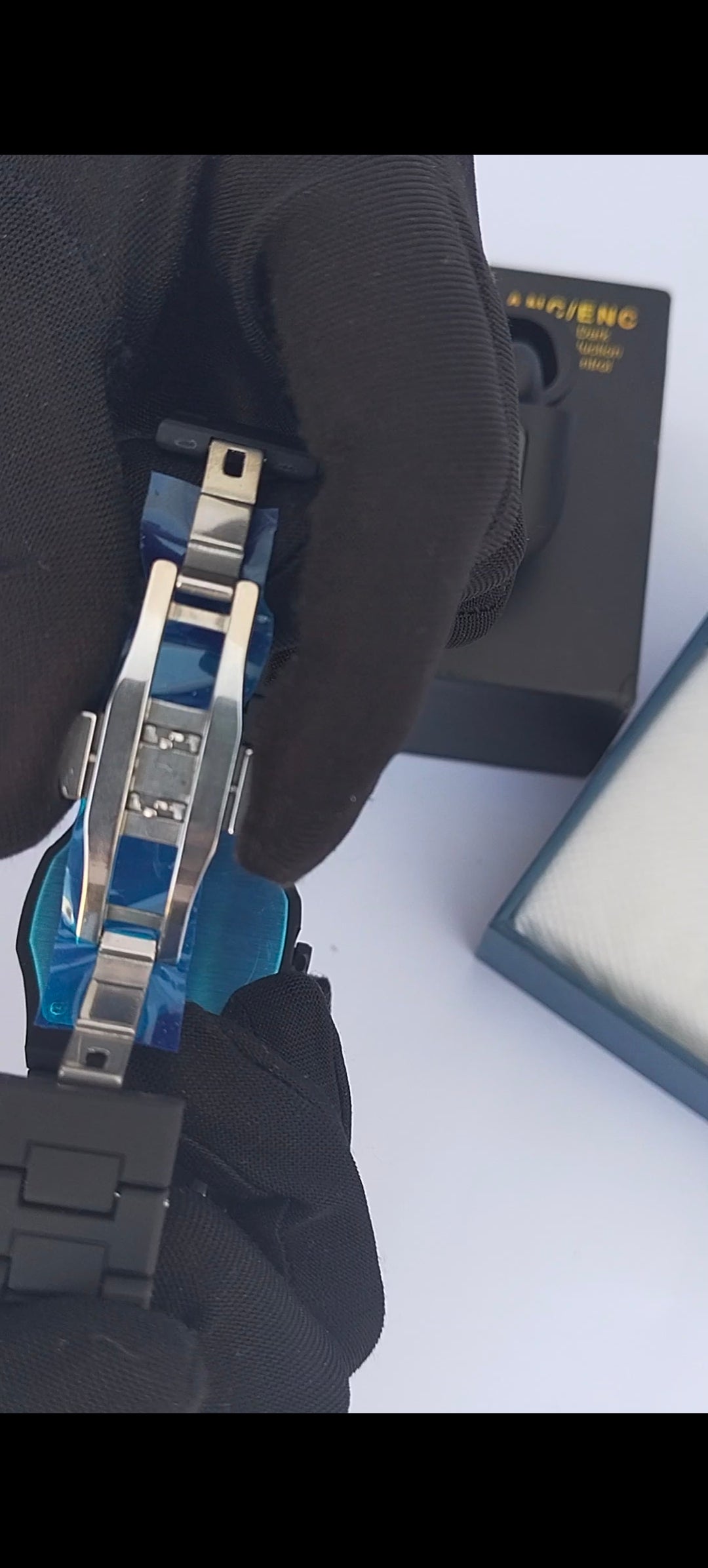 Premium Black Aura Watch β