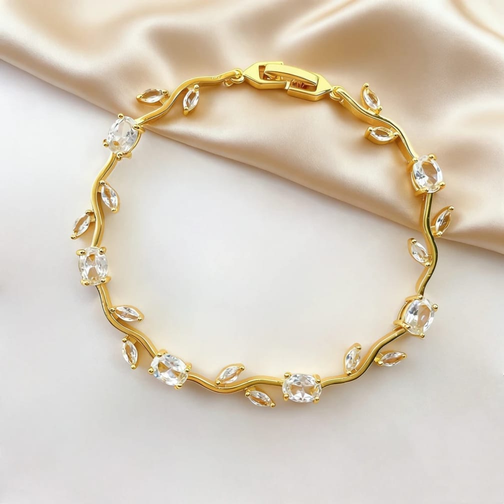 Elegant Floral Bracelet